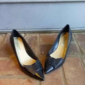 Black leather bow kitty heel